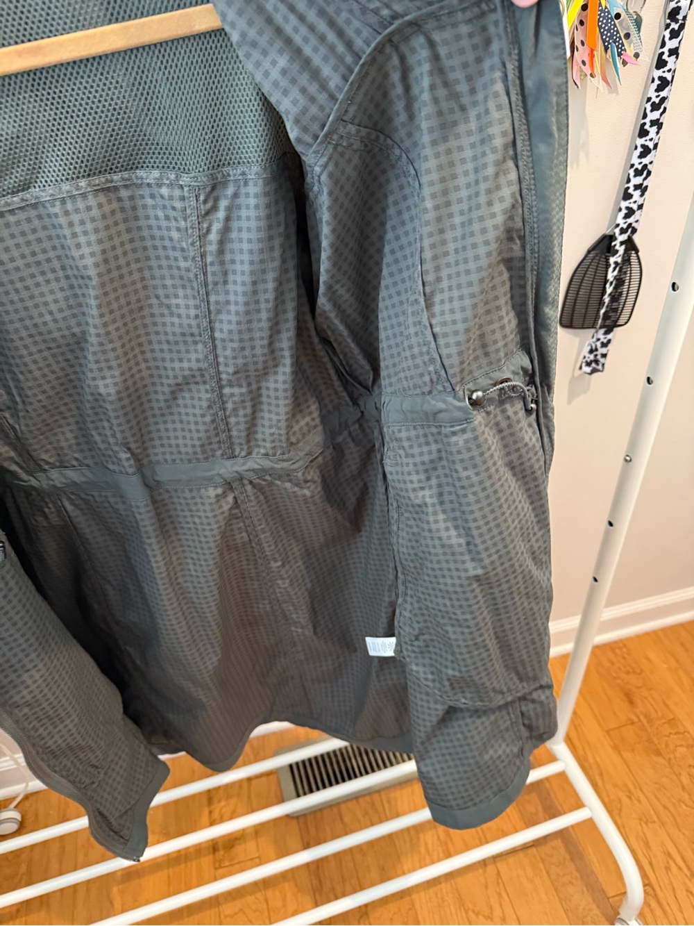 Athleta Drippity Hooded Windbreaker Jacket - Green - Size M - Picture 11 of 15